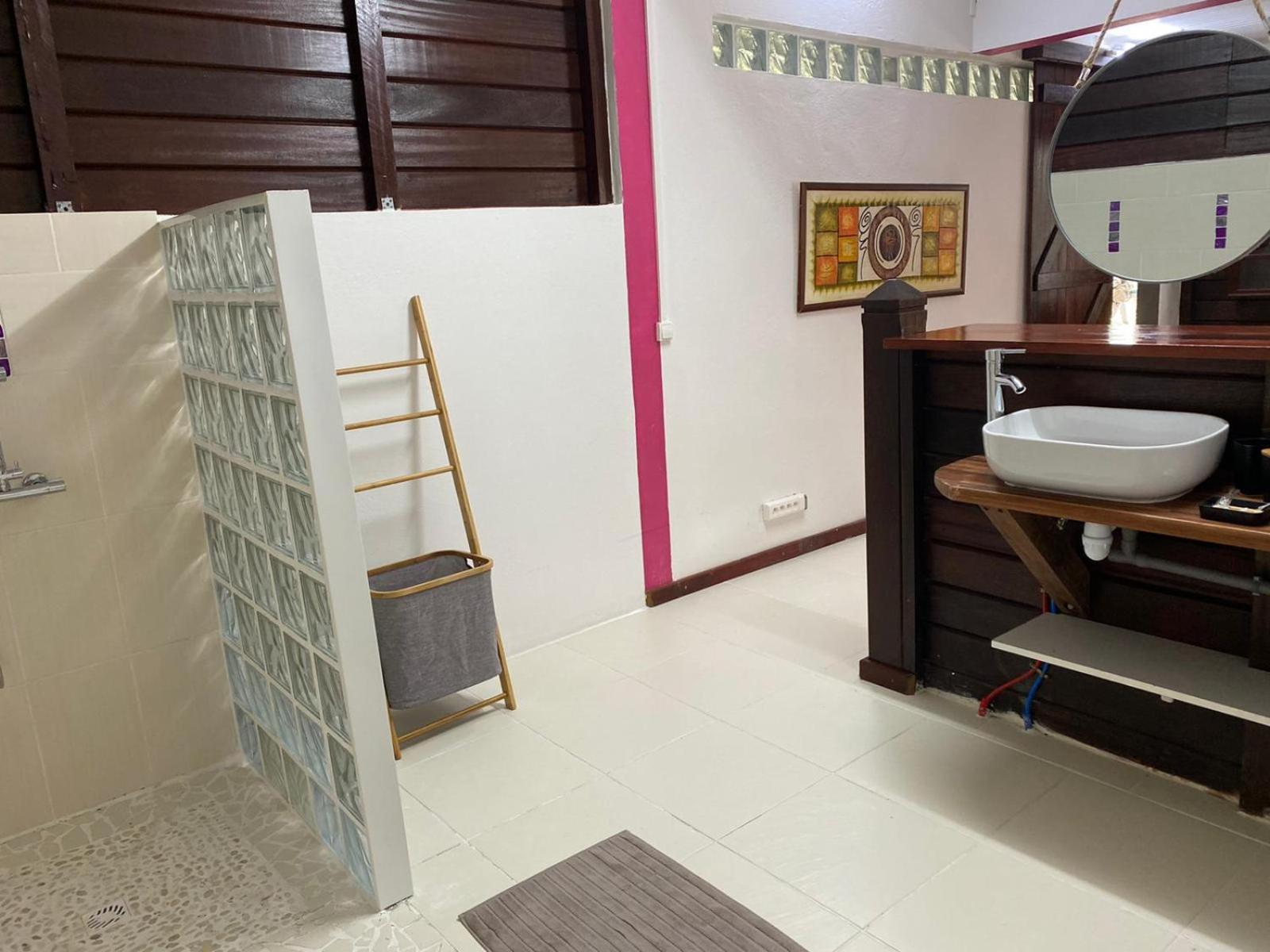 לה ווקלה Le Goyav' Appart Avec Piscine Et Jacuzzi Au Vauclin חדר תמונה